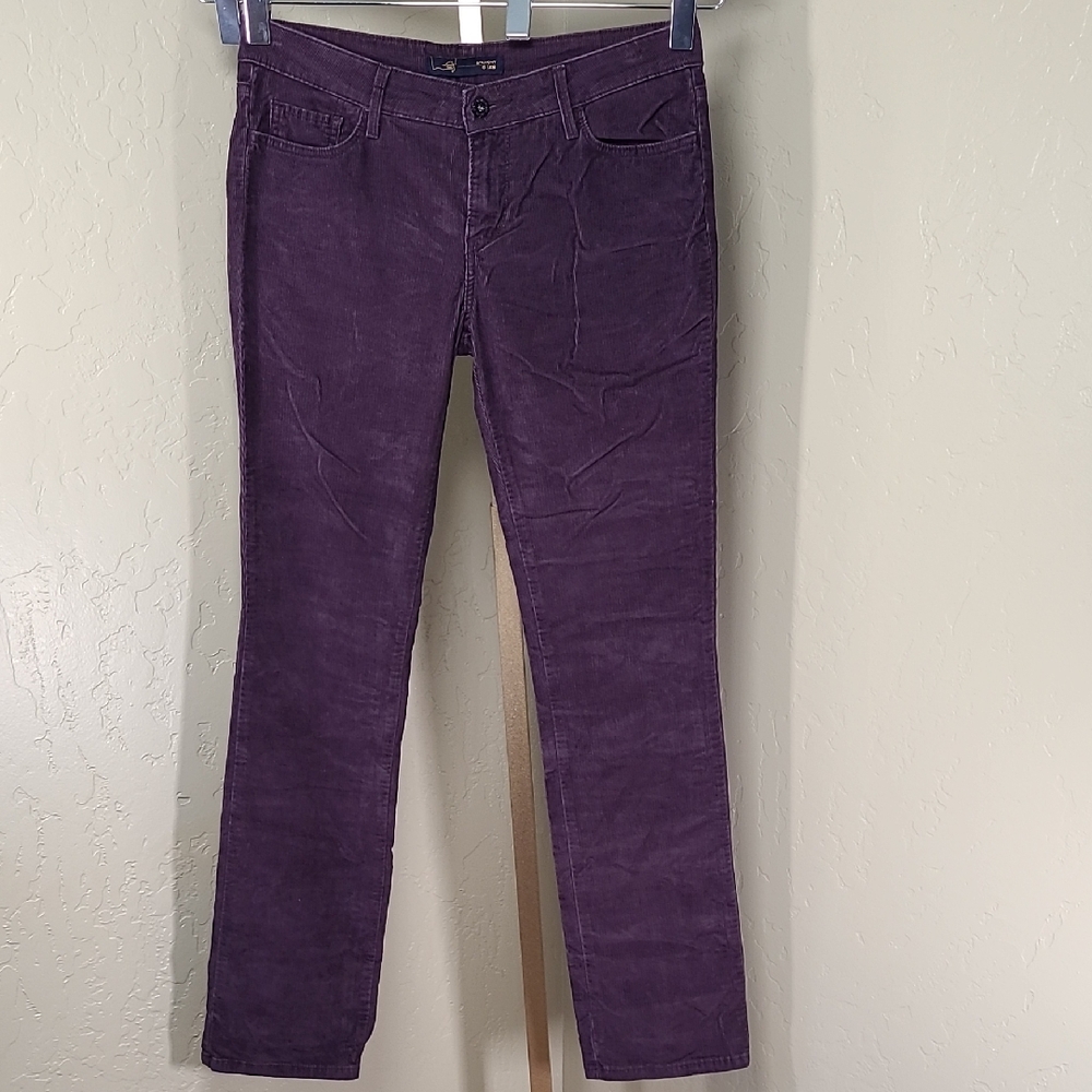 Levi's Women's Straight Leg Corduroy Jeans in Deep Purple 2009 Size 6‎ TALL